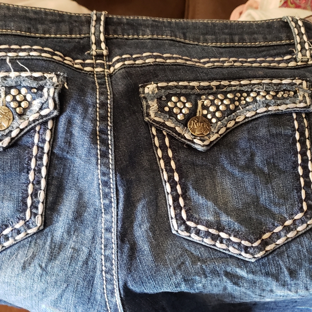 Jeans - Picture 3 of 4
